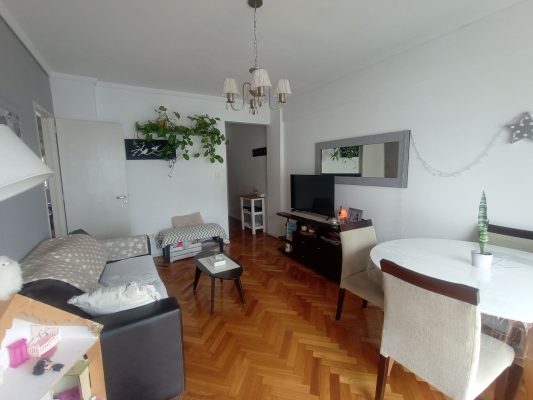 Apartment for Sale: 2 Bedroom, Laundry, Bright, Meters, Av. Maipú Olivos