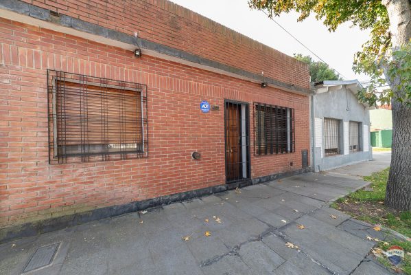 House for sale, 3 rooms with patio, Munro, Credit approved