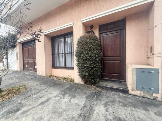 Victoria House for Sale – 5 bedrooms, garden, double garage