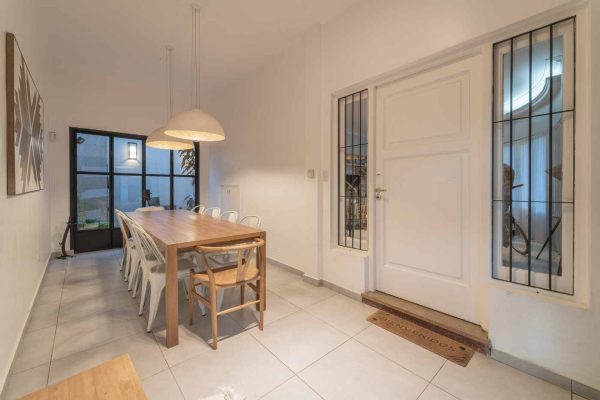Olivos House for Sale 6 Rooms Patio and Dependent
