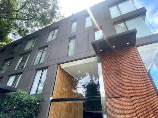 Departamento 3 Amb- Av Libertador 13300 Martinez