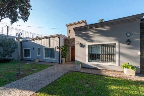 Venta Casa 5 Ambientes Pileta Parque Don Torcuato