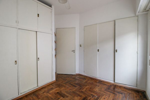 Sale of 2-Room Apartment with Balcony, Vicente Lopez