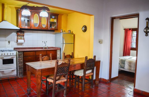 PH 3 rooms for sale, M Rodriguez 1800 Victoria