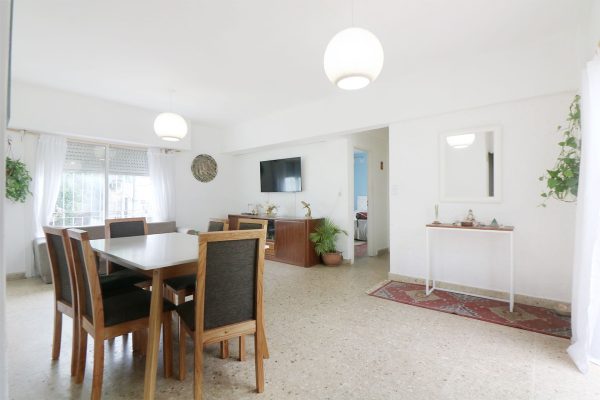 Sale of 3-room professional apartment in Villa Adelina