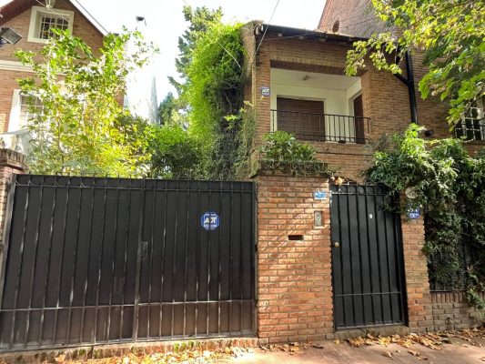 House for Sale – 4 Bedrooms, Garage – Vte Lopez