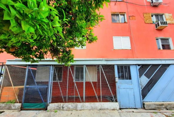 Venta Dpto 4 amb con patio en Barrio SI Boulogne