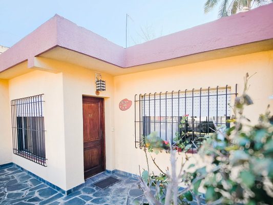 Venta Casa 3 Ambientes Con Parrilla Y Jardin
