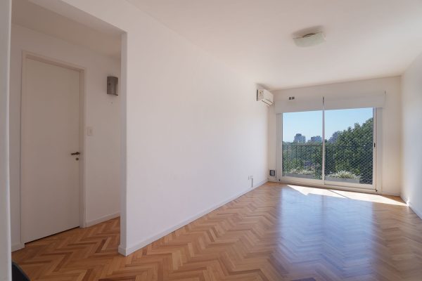 3-room Apartment in Olivos with Balcony