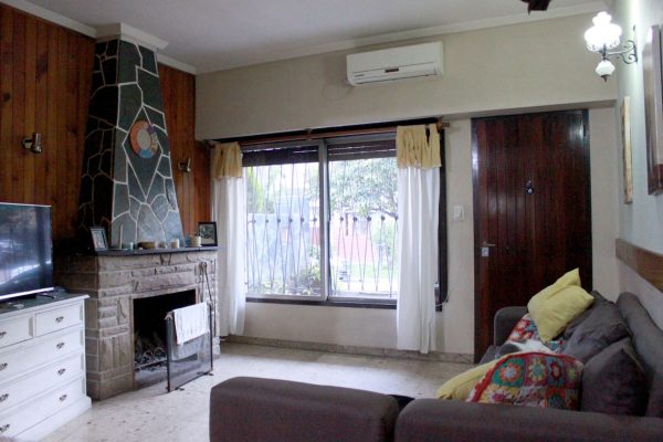Chalet 4 Ambientes , 3 Dormitorios En San Isidro