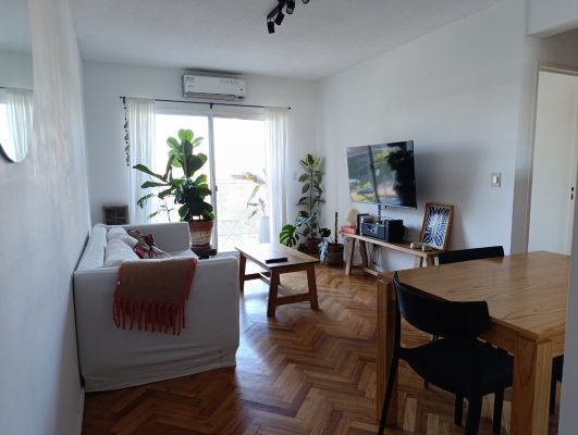 Dpto Venta Tigre 2 ambientes balcón