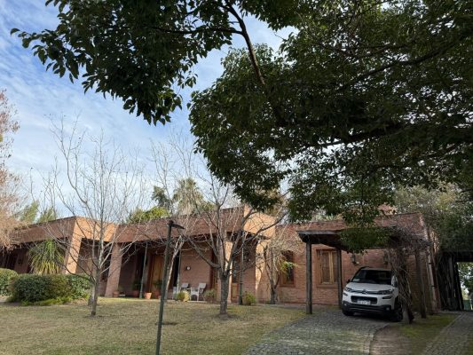 Venta De Casa En Club De Campo Hacoaj Tigre
