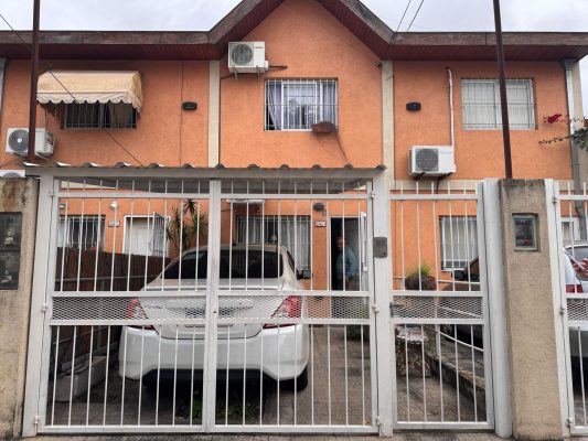 3-room Duplex for Sale in Carapachay