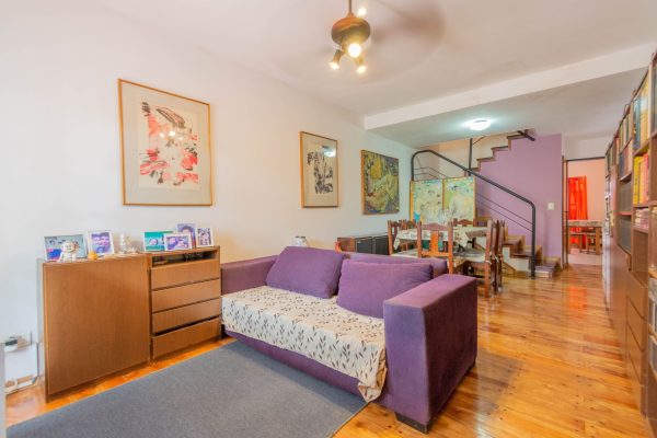 Triplex for sale – 5 rooms, patio, and garage, Florida