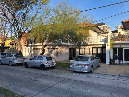 Casa En Venta 4 Ambientes, Martinez