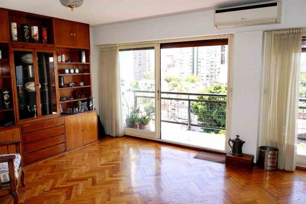 Departamento en martínez buena luz