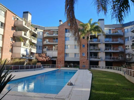 Venta Depto 5 Amb Con Jardin Y Cochera San Isidro
