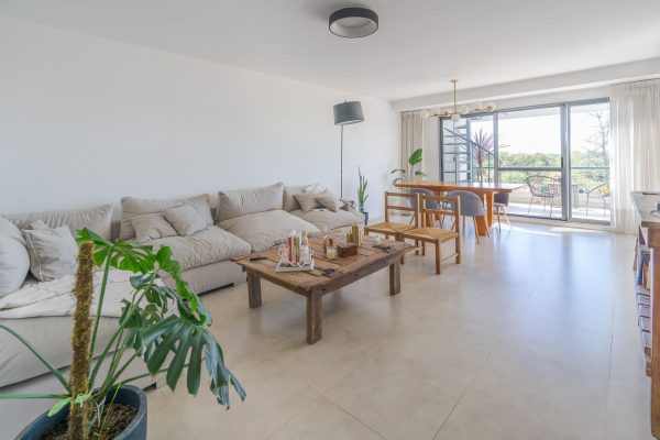 Venta Casa/ terreno Benavidez jardín frutales