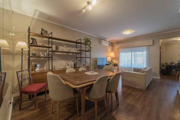 Hermoso Duplex, 5 amb, patio, Boulogne, San Isidro