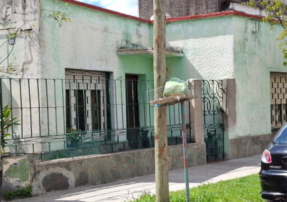 3-room House in San Fernando, Opportunity to Refurbish