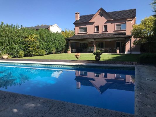3-Room House for Sale to Renovate in Vicente Lopez