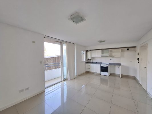 2-room Apartment for rent in Beccar with balcony and amenities