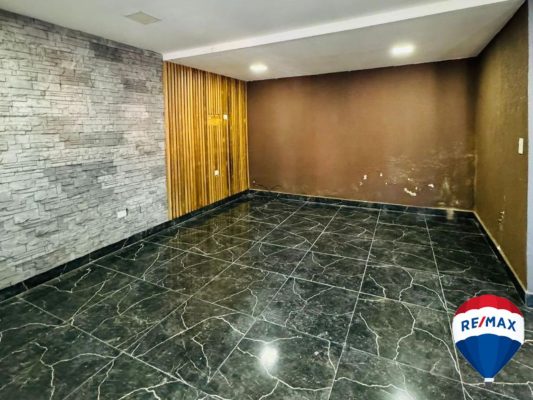 House for Sale – 4 rooms, patio, garage – Carapachay