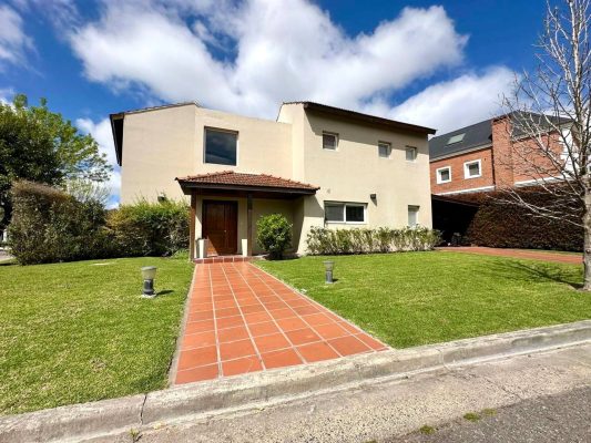 Casa en Alquiler 5 amb Benavidez Greens