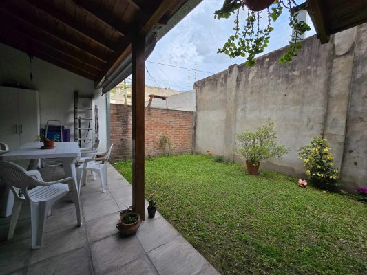Casa En Venta En Villa Adelina Jardin