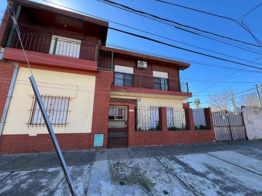Alquiler Casa Multifamiliar En Boulogne Con Jardin