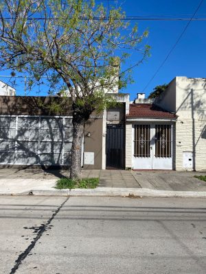 Venta PH 2 amb con patio Martinez excelente ubic