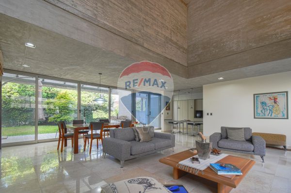 Venta Casa a estrenar en Martínez de diseño