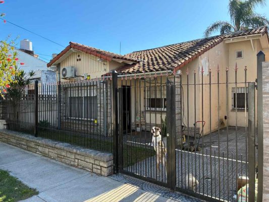 House for Sale, 4 rooms, Apartment Credit, Own Lot, Munro