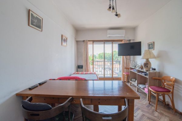 Sale of 2-room Apartment Florida Facing Front