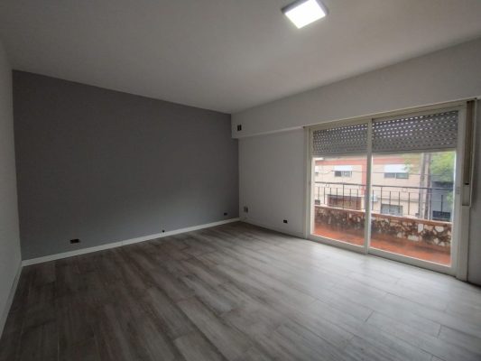 Sale PH 4 Rooms in Munro - Renovated!