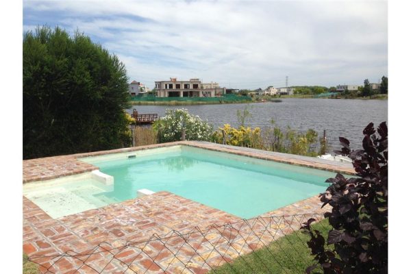 Casa a Laguna, 4 ambientes, depend, piscina, playa