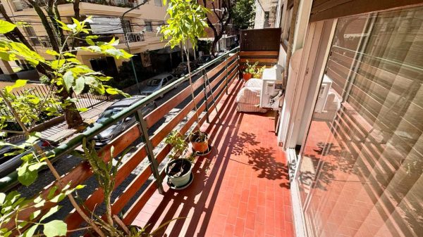 Sale Apartment 3 rooms Olivos with balcony and storage