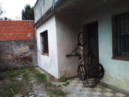 PH house for sale at rear, to be renovated – MUNRO