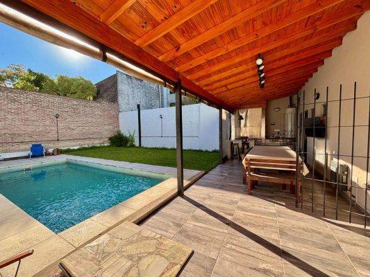 6-room House for Rent, Garden, Pool, Martinez
