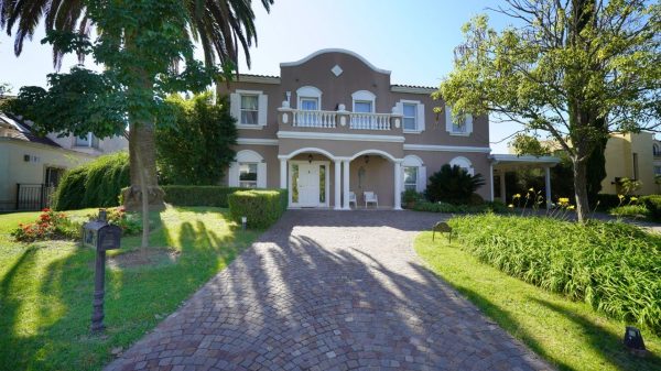 Casa En Venta En La Isla, Nordelta, Al Lago