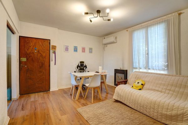 Refurbished 3-room Apartment for Sale – Olivos – Credit