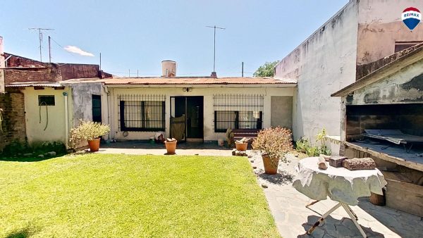 House for Sale – 5 Rooms, Beccar, Rear Garage