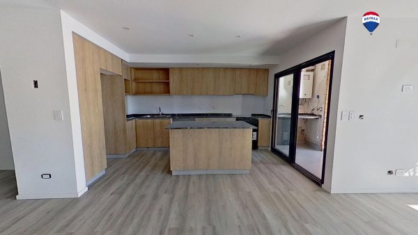 Apartment for Sale: 2 rooms, expandable to 3 rooms, with parking, V López