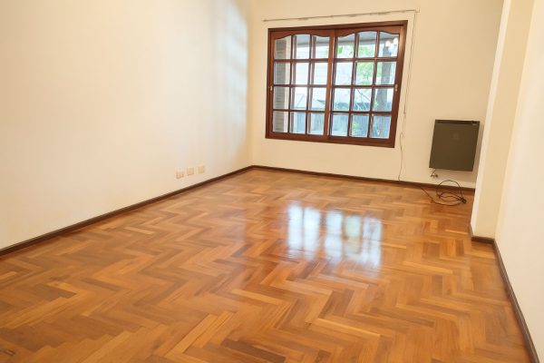 Apartment 3 Rooms with Patio in Olivos