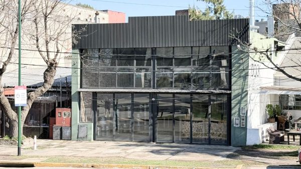 Sale: Commercial space with potential, excellent San Isidro area