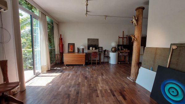3-Room Apartment for Sale with Balcony