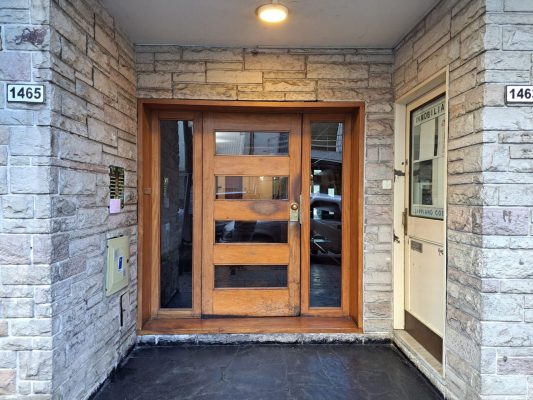 Sale of 2-Room Apartment Olivos