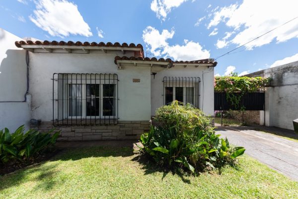 Venta Casa 3 Ambientes En Villa Adelina