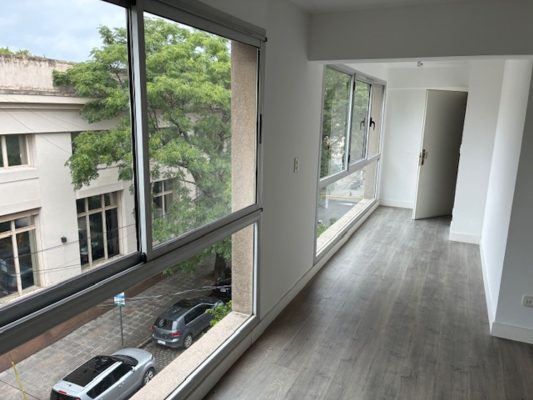 Office for Sale San Isidro Center 180 meters Balcony + Car