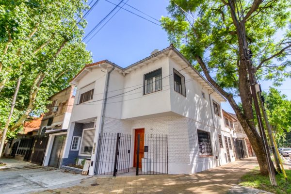 House/Apartment for Sale – 3 rooms, Olivos, Via Lopez, Calle Patio